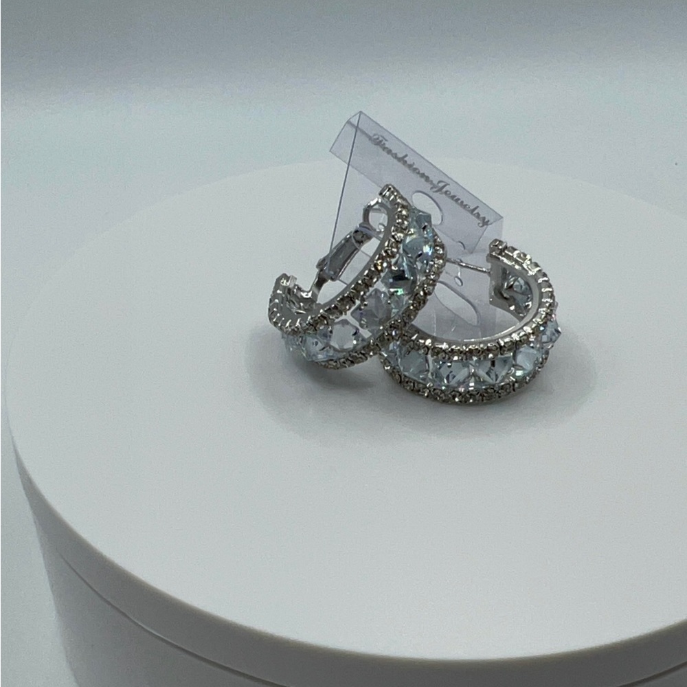 Silver Toneā and Crystal Earrings NEW